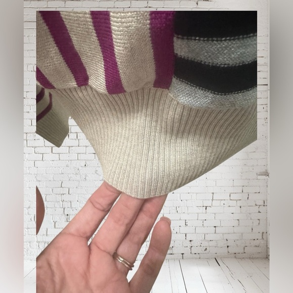 Faith & Zoe Batwing Sweater XL NWT | Striped + Super Soft Stretchy Comfort 🧶 - Picture 5 of 6